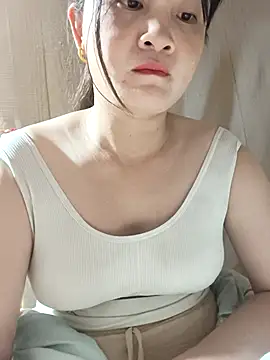 Paul-paul11 online show from November 2025 04:09:02 PM