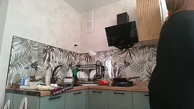 Snapshot of Thavione chatting on February 2026 07:51:02 AM Thavione online show from February 2026 07:51:02 AM