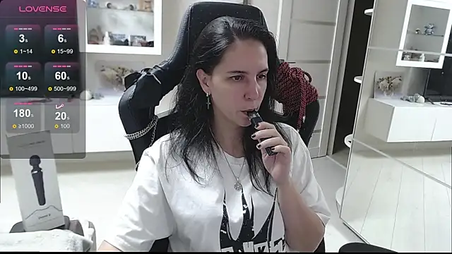 Snapshot of Irwi_Tomboy chatting on September 2025 05:17:01 PM Irwi Tomboy online show from September 2025 05:17:01 PM
