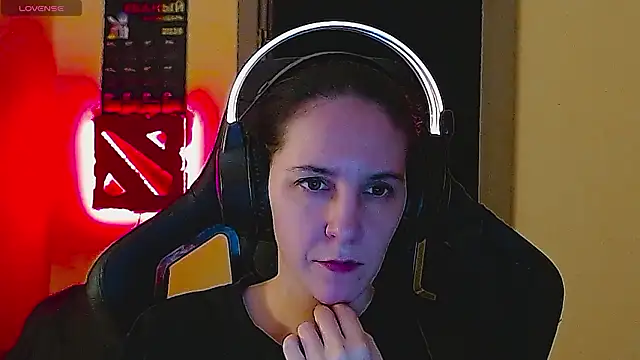 Irwi Tomboy online show from February 2026 04:25:01 PM