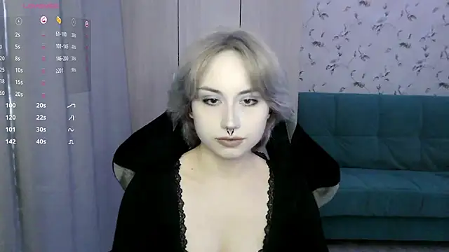 Snapshot of LeisaHopperstad chatting on June 2026 01:25:02 PM LeisaHopperstad online show from June 2026 01:25:02 PM