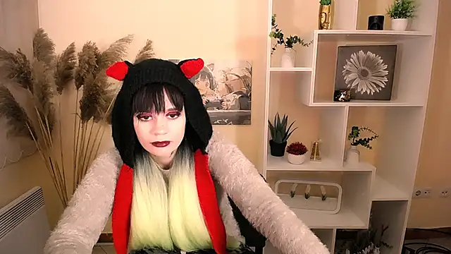 Snapshot of Dream_Caster_ chatting on September 2025 12:54:01 PM Dream Caster online show from September 2025 12:54:01 PM