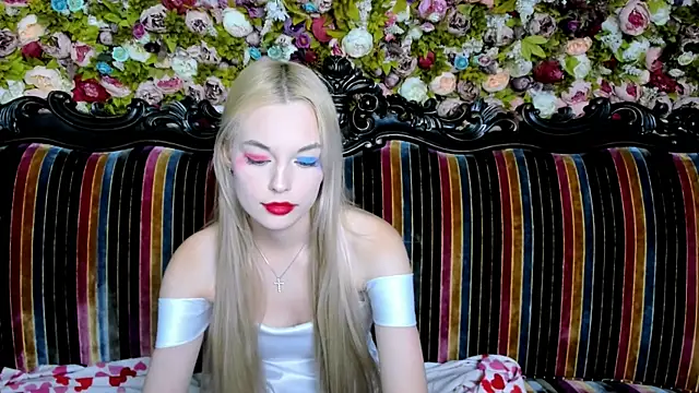 CallMeMargo online show from October 2025 12:55:02 PM