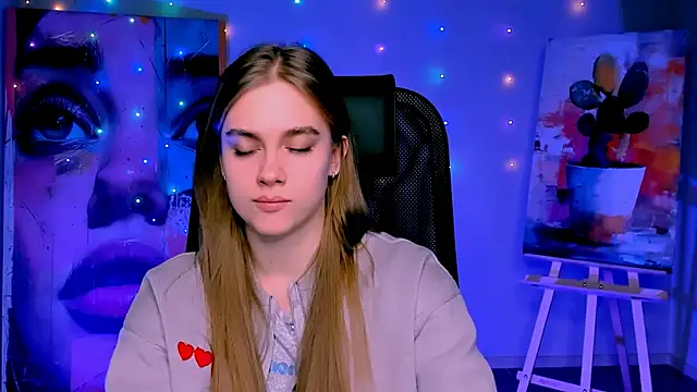 JuneWoods online show from January 2026 08:19:01 AM