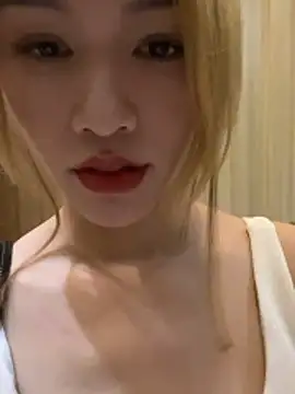 Snapshot of sharony_x chatting on May 2026 07:05:01 AM sharony x online show from May 2026 07:05:01 AM