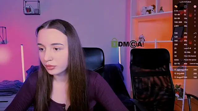 leslie bird online show from November 2025 02:17:01 PM