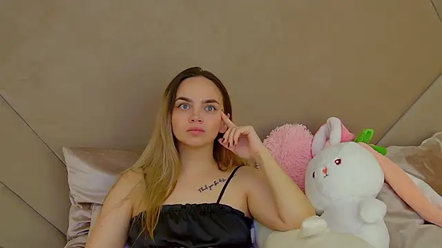 AnitaVenture online show from November 2025 04:11:02 AM