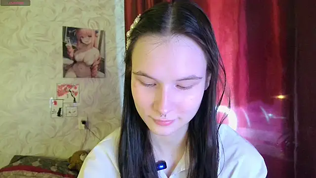 Snapshot of LolaVibe chatting on November 2025 07:36:01 PM LolaVibe online show from November 2025 07:36:01 PM