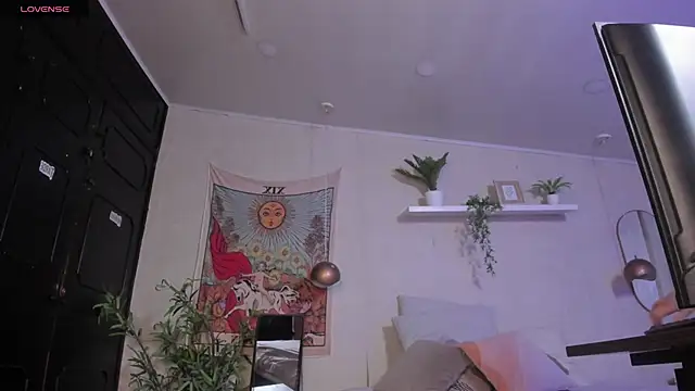 Snapshot of Violeta_dh chatting on January 2026 12:32:02 PM Violeta dh online show from January 2026 12:32:02 PM