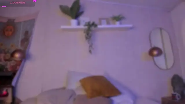 Snapshot of Violeta_dh chatting on February 2026 12:23:01 PM Violeta dh online show from February 2026 12:23:01 PM