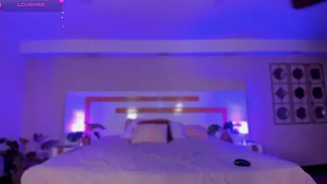 Snapshot of Violeta_dh chatting on February 2026 12:03:01 PM Violeta dh online show from February 2026 12:03:01 PM