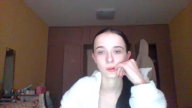 Emilia Light online show from February 2026 08:13:01 AM