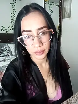 YaraDuartee online show from February 2026 01:46:01 AM