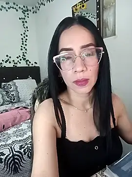 YaraDuartee online show from March 2026 12:50:01 AM