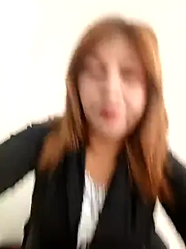 VANESSA  01 online show from November 2025 12:40:01 PM