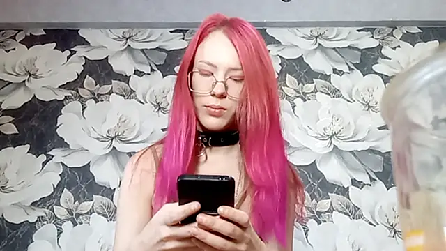 LiaCusson online show from October 2025 01:14:01 AM