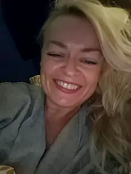 demidelightfulxx online show from October 2025 09:48:01 PM