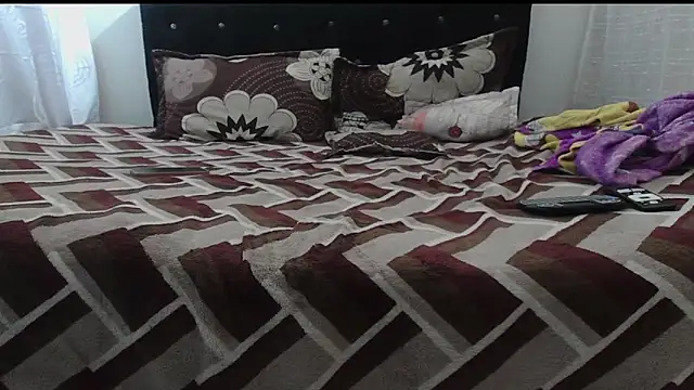 Snapshot of SofiaPinnk_ chatting on October 2025 07:29:02 PM SofiaPinnk online show from October 2025 07:29:02 PM