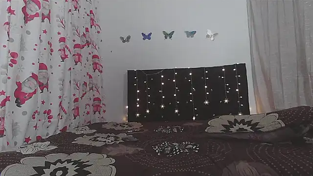 Snapshot of SofiaPinnk_ chatting on December 2025 05:15:02 AM SofiaPinnk online show from December 2025 05:15:02 AM