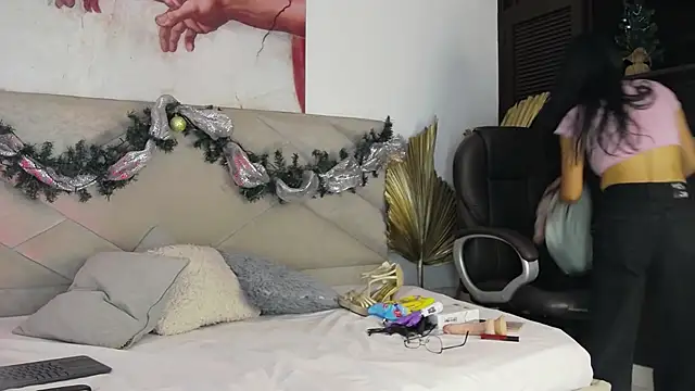 KateValencia online show from December 2025 11:59:01 AM