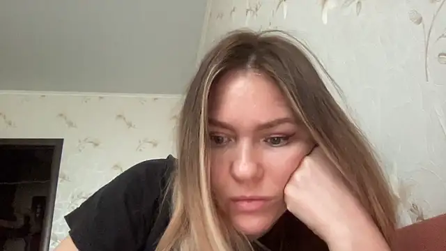 Snapshot of Milysoren chatting on February 2026 05:30:01 AM Milysoren online show from February 2026 05:30:01 AM