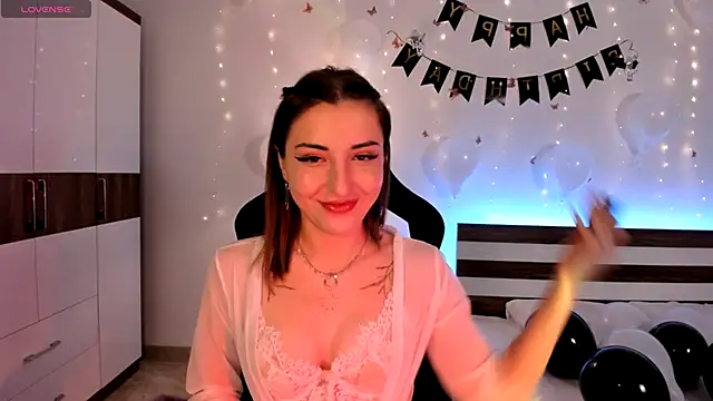 AmyVilvet  online show from October 2025 05:15:02 PM