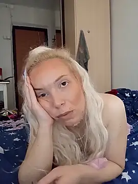 Conny Shellie online show from November 2025 11:52:02 AM