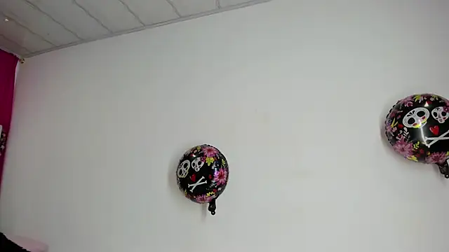 XaanderGrey online show from October 2025 07:00:01 PM