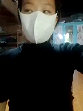 bree-zz online show from November 2025 08:12:01 AM