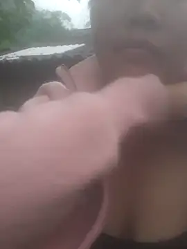 bree-zz online show from November 2025 11:49:02 PM