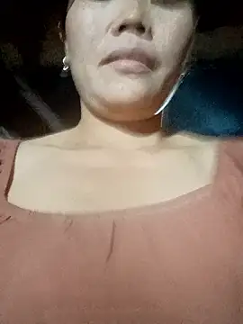 bree-zz online show from January 2026 11:53:01 PM