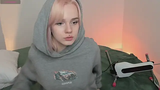 MayWins online show from March 2026 07:14:02 AM