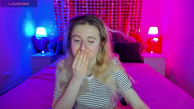 CamillaDreamer online show from March 2026 07:32:01 PM