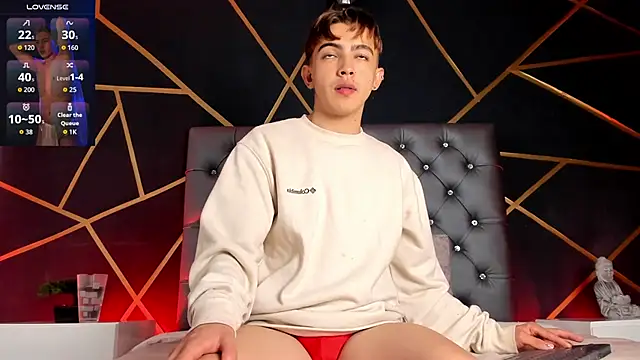 Lian Miller1  online show from December 2025 12:25:02 PM