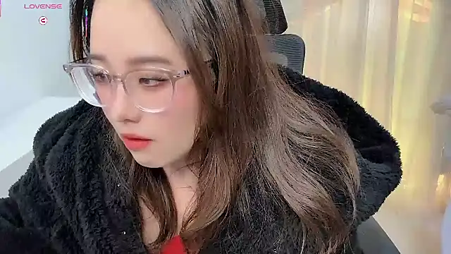 NEWONETO online show from December 2025 12:59:02 AM