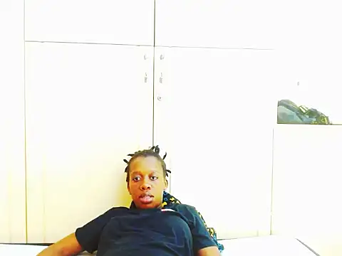 Snapshot of stormyza chatting on October 2025 01:04:02 AM stormyza online show from October 2025 01:04:02 AM