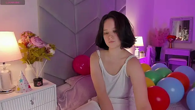 Snapshot of Violet_Ferguson chatting on October 2025 11:19:01 AM Violet Ferguson online show from October 2025 11:19:01 AM