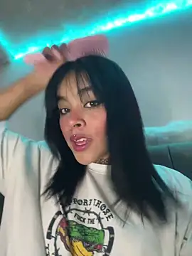 Veeronica  online show from September 2025 01:21:02 AM