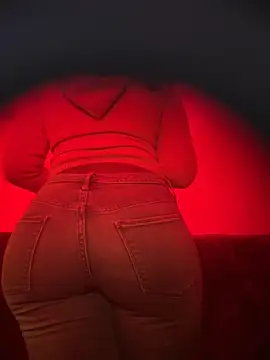 bellacagyal online show from November 2025 10:42:02 PM