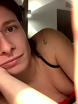 GoldenPussy1329 online show from January 2026 10:35:01 PM