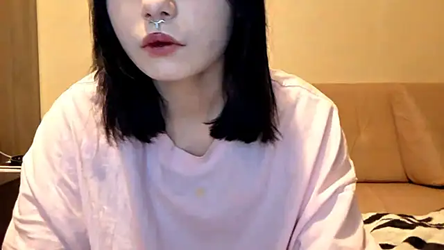 Snapshot of Beeping_Creature chatting on January 2026 04:11:01 PM Beeping Creature online show from January 2026 04:11:01 PM