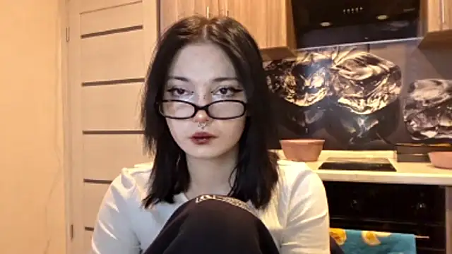 Snapshot of Beeping_Creature chatting on February 2026 01:21:01 PM Beeping Creature online show from February 2026 01:21:01 PM