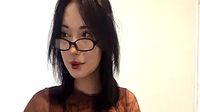 Snapshot of Beeping_Creature chatting on February 2026 10:27:01 AM Beeping Creature online show from February 2026 10:27:01 AM