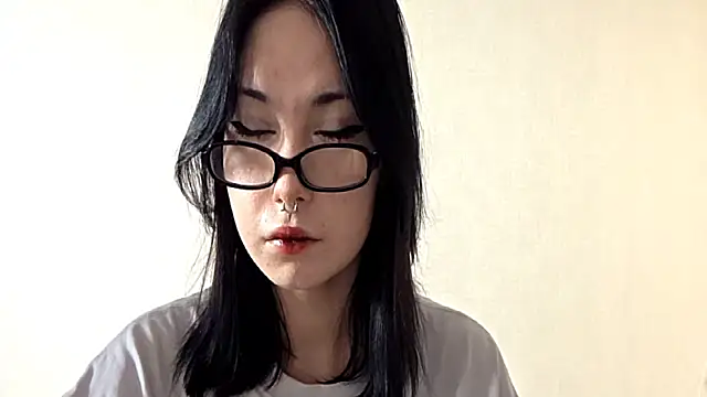 Snapshot of Beeping_Creature chatting on March 2026 10:10:01 AM Beeping Creature online show from March 2026 10:10:01 AM