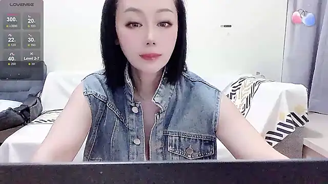 Smile-- online show from October 2025 12:39:02 PM