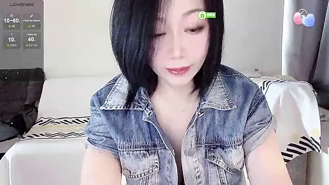 Smile-- online show from December 2025 02:06:02 AM