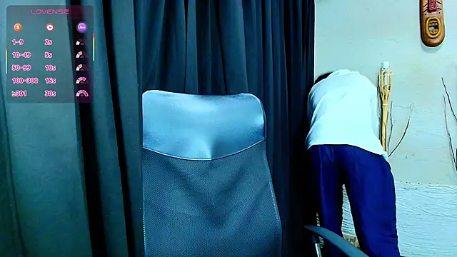 ZackMaye online show from October 2025 03:06:02 AM