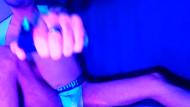 highinhtxx online show from October 2025 04:34:02 AM