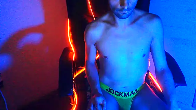 highinhtxx online show from February 2026 06:21:02 AM