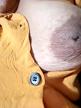 Hotmommax online show from February 2026 02:11:02 PM